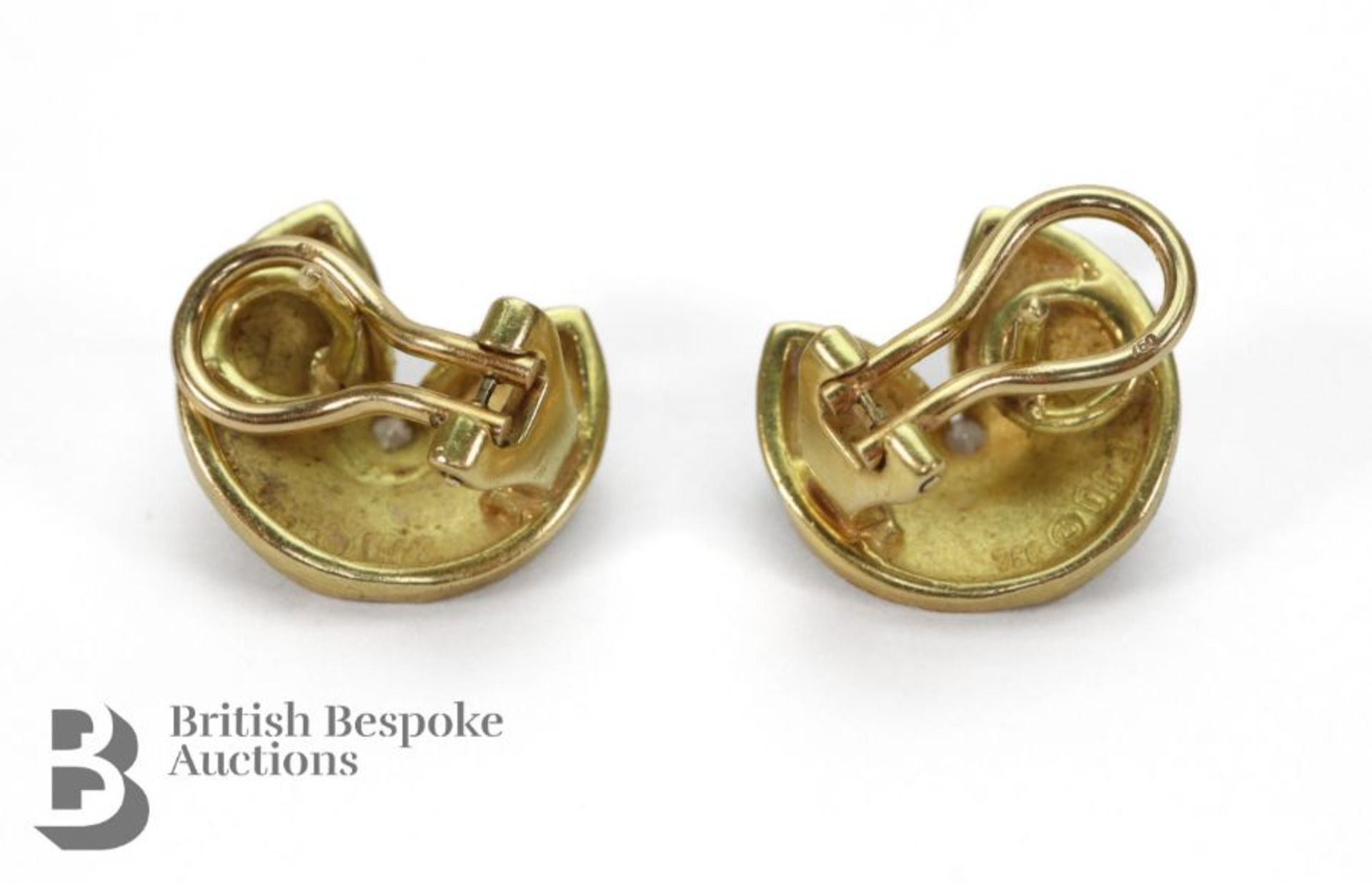 Pair of 18ct Yellow Gold Clip-on Earrings - Image 3 of 3