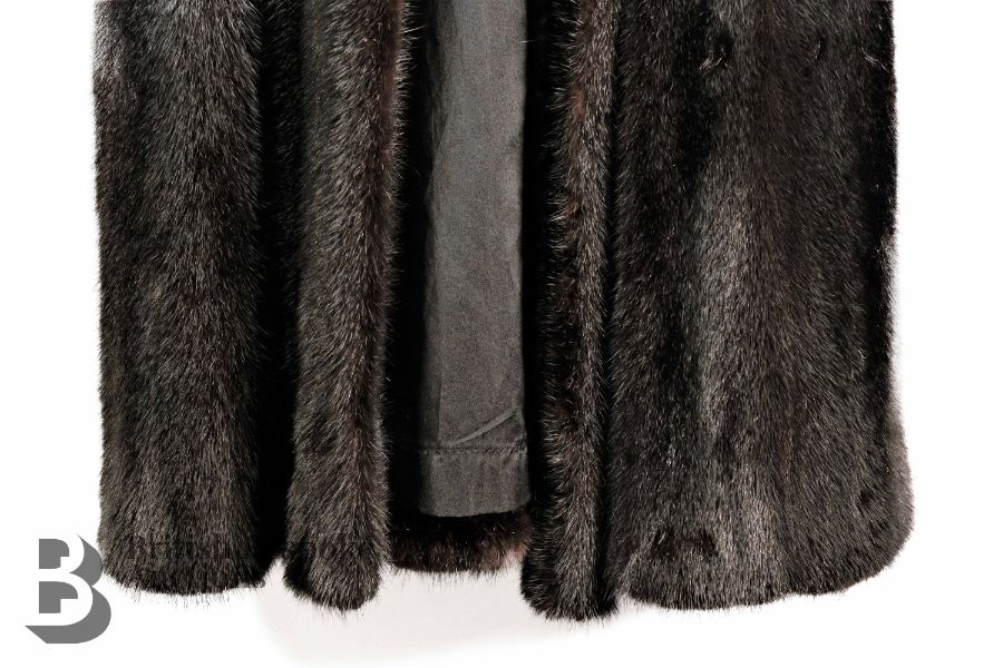 Black Ranch Mink Evening Coat - Image 4 of 5