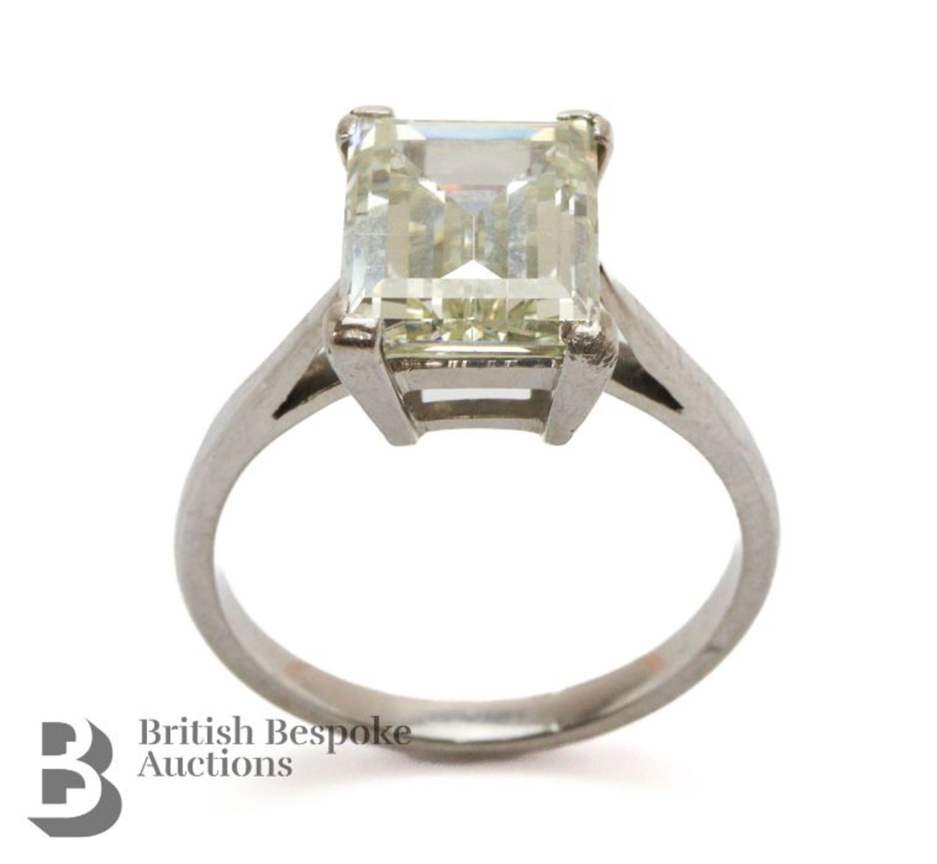 Stunning Vintage 18ct 4.39ct Solitaire Diamond Ring - Image 3 of 10