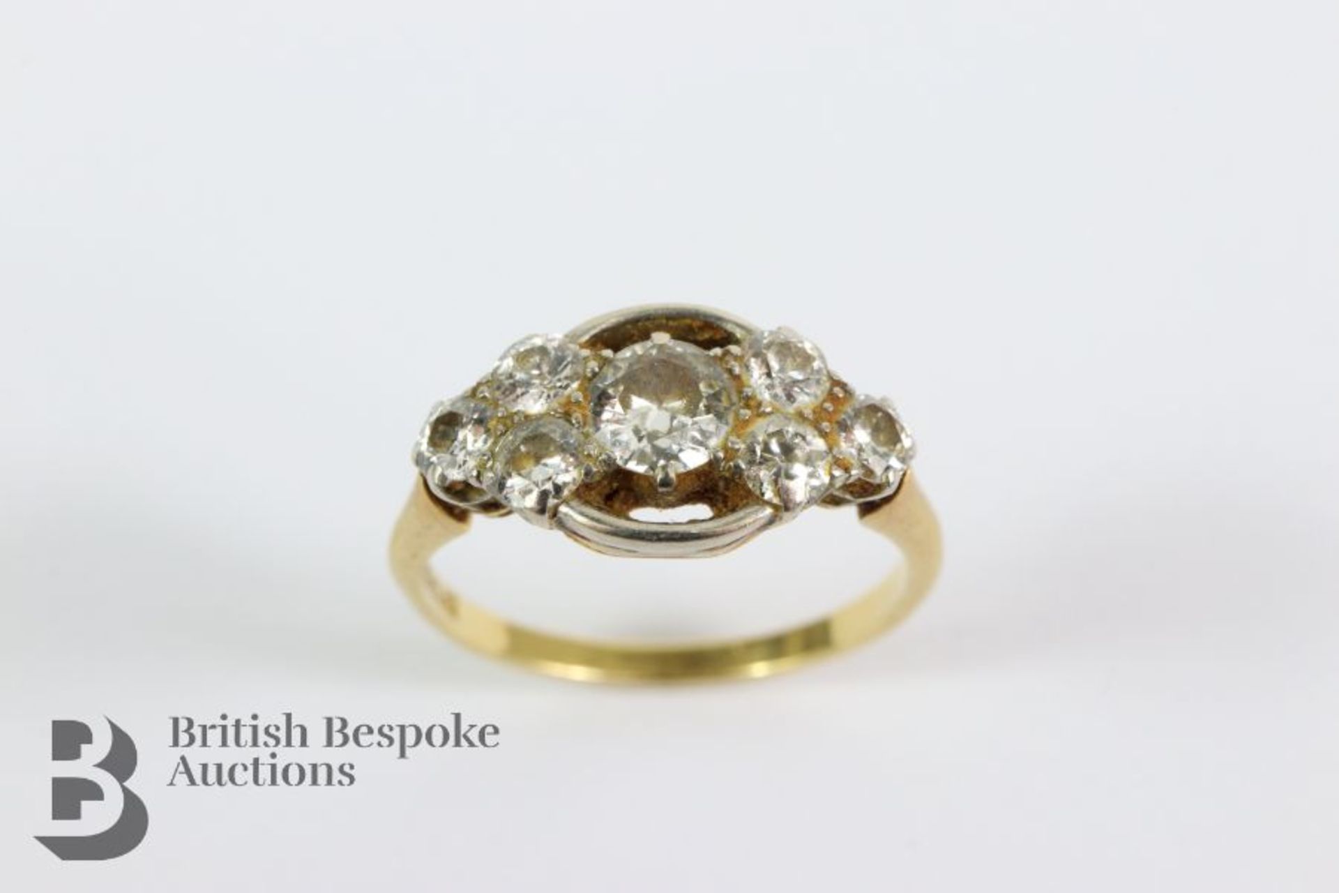 18ct Yellow Gold and Diamond Ring - Image 2 of 3