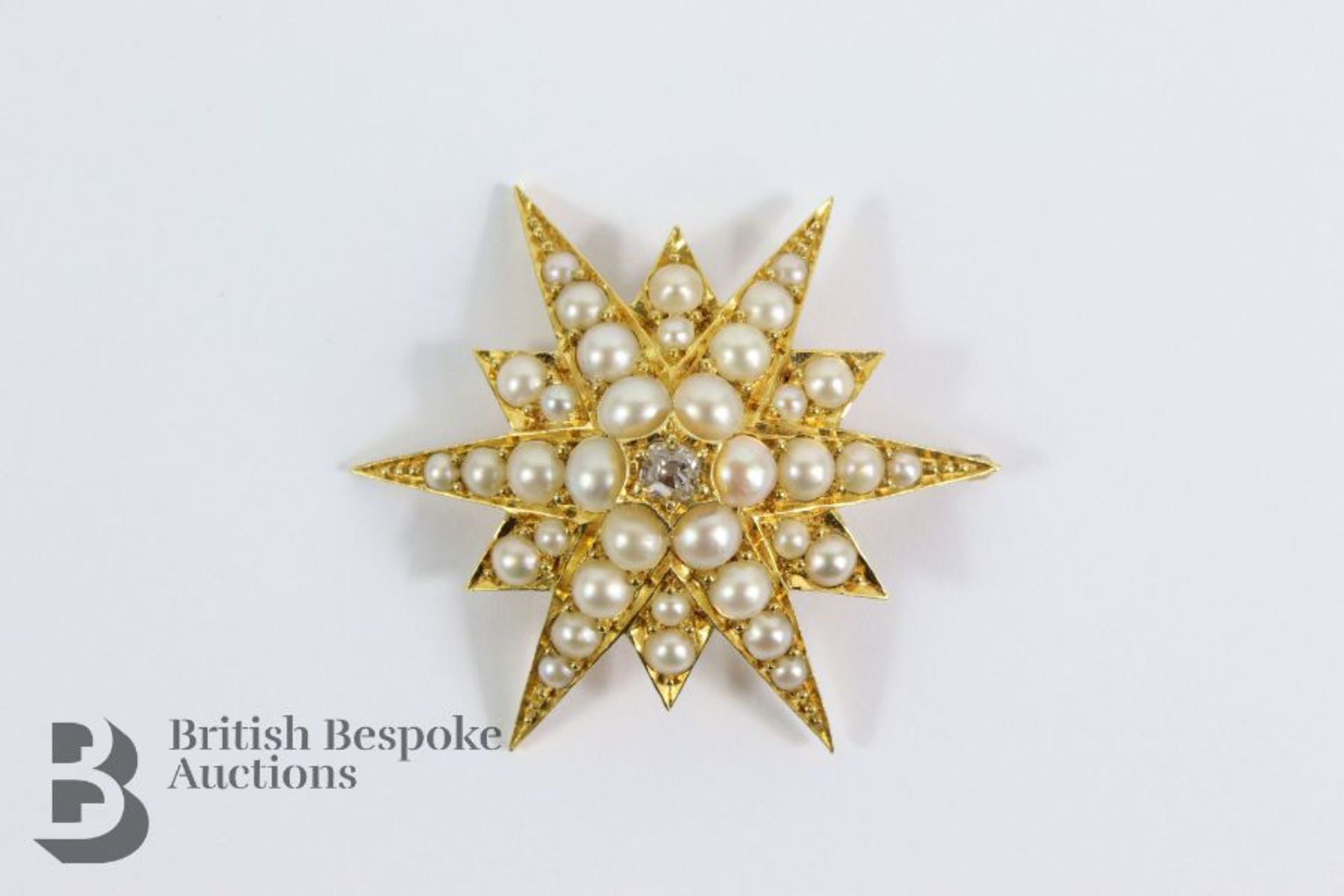 An Edwardian 14/15ct Yellow Gold Diamond and Pearl Star Pendant - Image 2 of 5