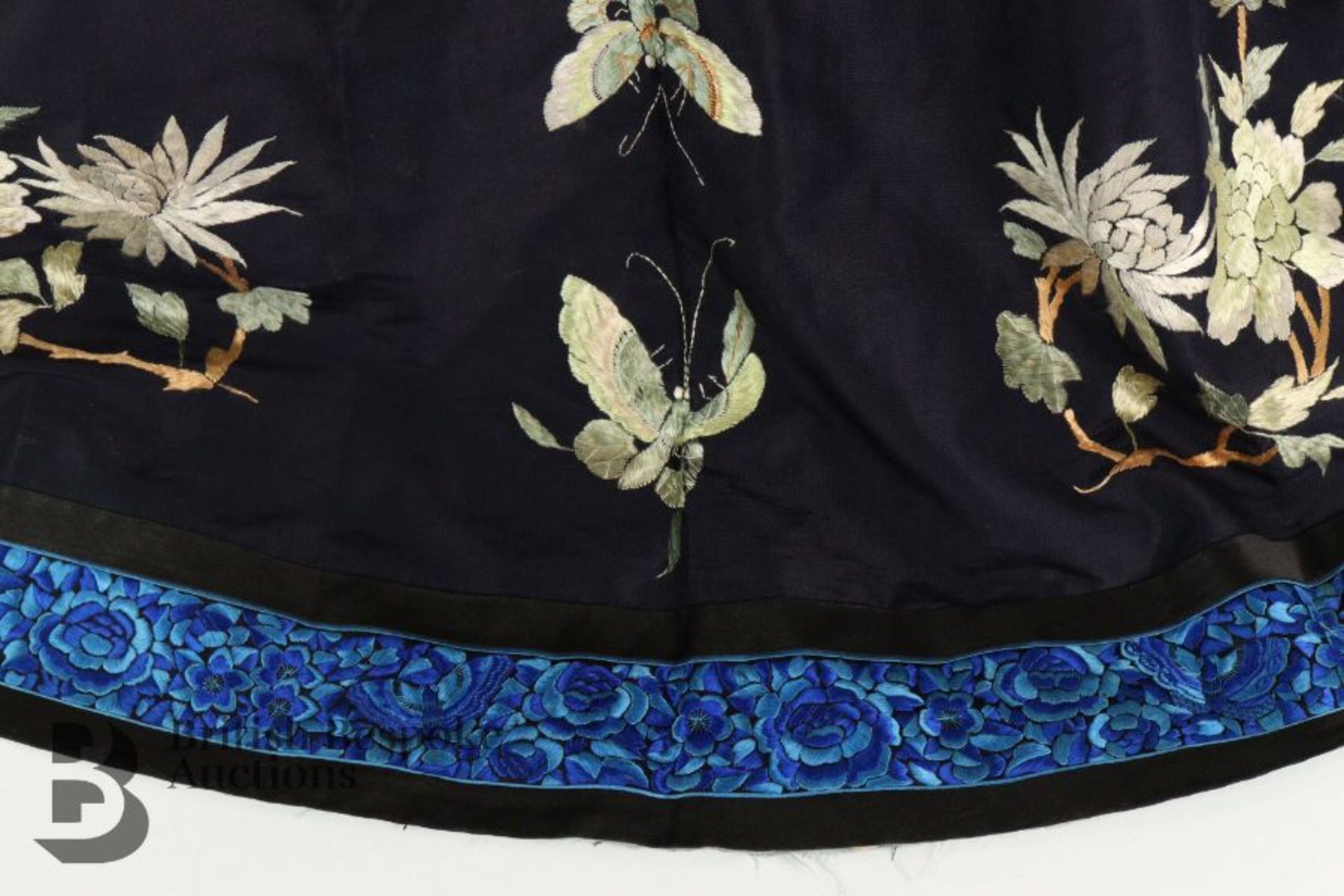 Chinese Silk Embroidered Jacket - Bild 6 aus 7