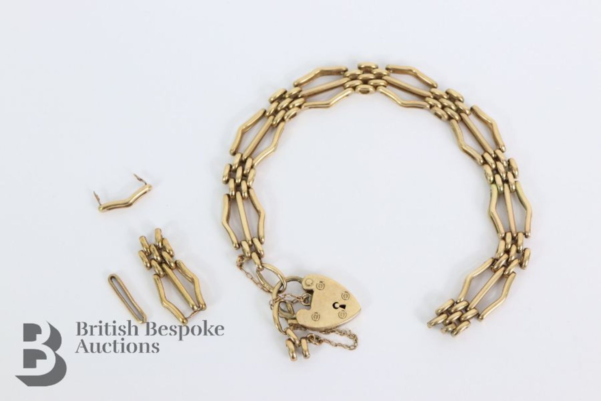 9ct Gold Bracelet - Image 2 of 2