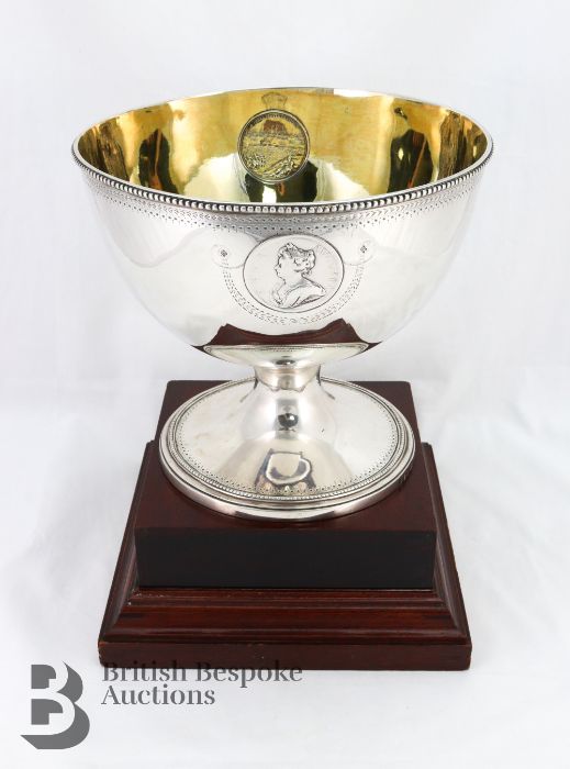 George III Silver Commemorative Rose Bowl - Image 4 of 10