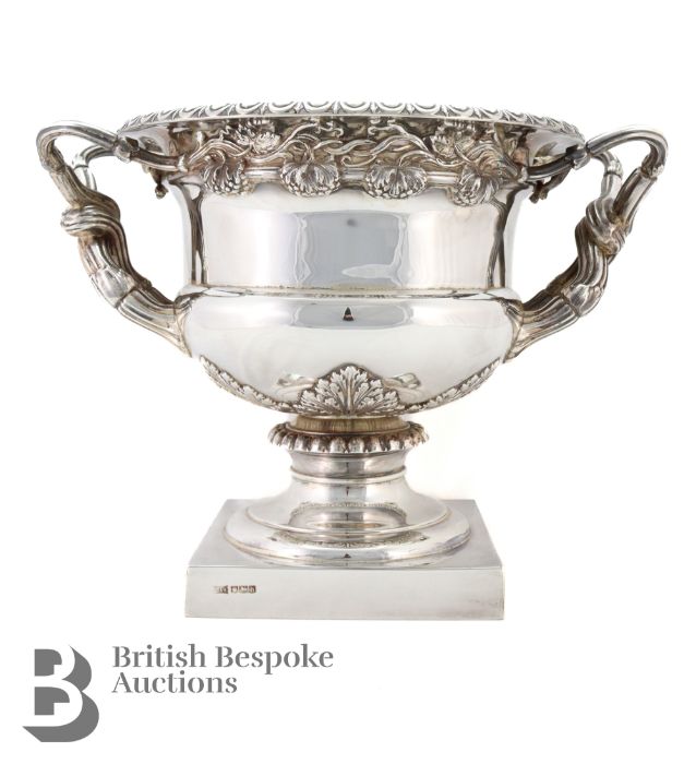 George V Silver Warwick Vase - Image 21 of 25