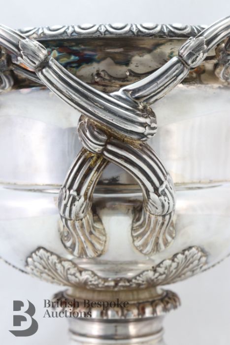 George V Silver Warwick Vase - Image 19 of 25