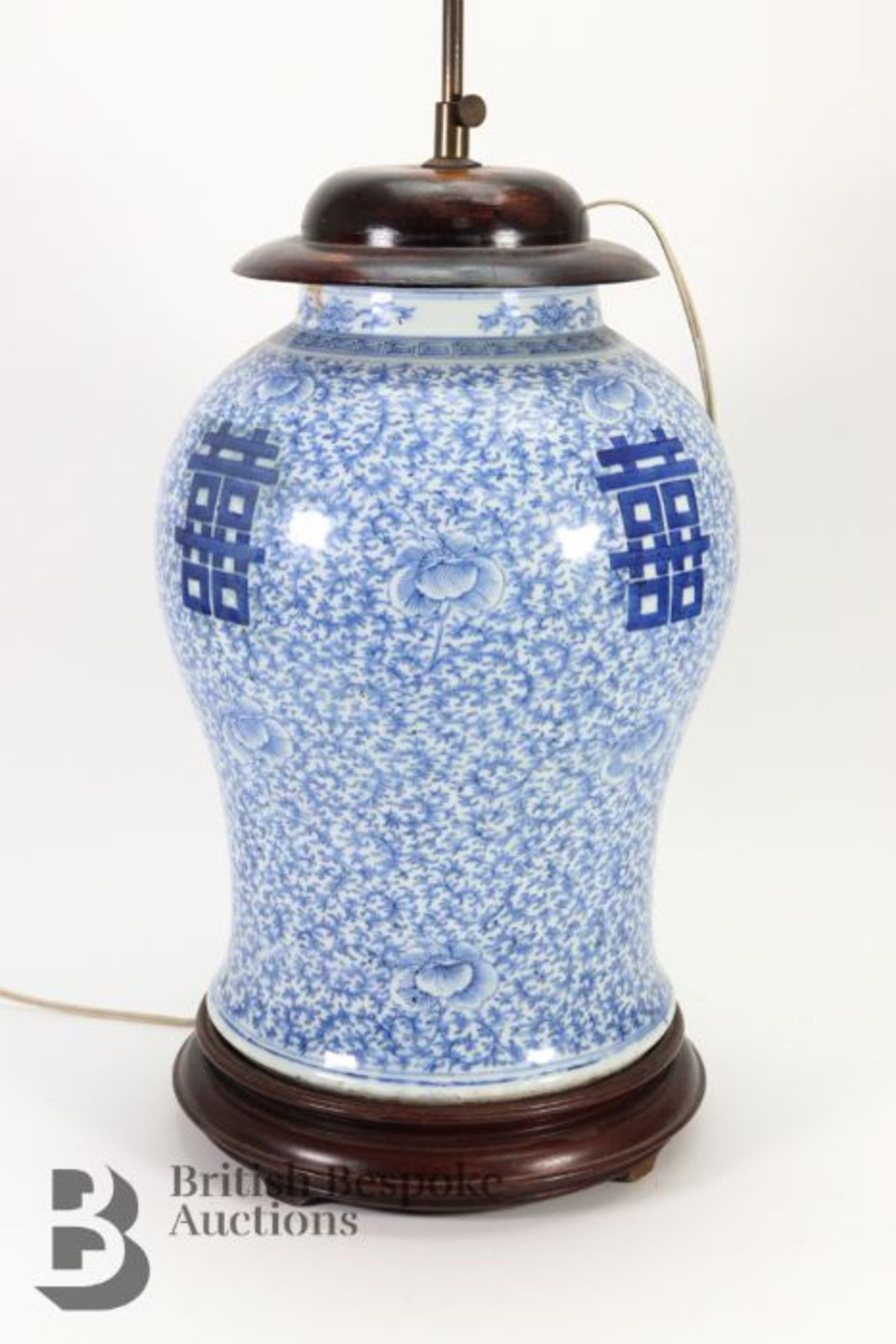 Chinese Blue and White Lamp Base - Bild 3 aus 8