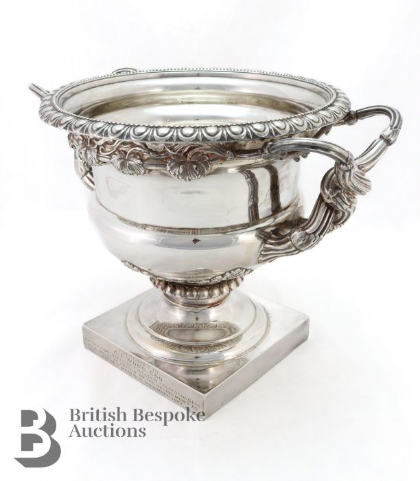 George V Silver Warwick Vase - Image 14 of 25