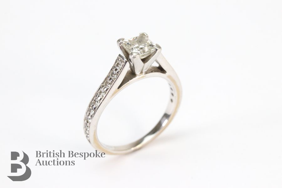 18ct White Gold Square-Cut Engagement Ring - Image 2 of 4