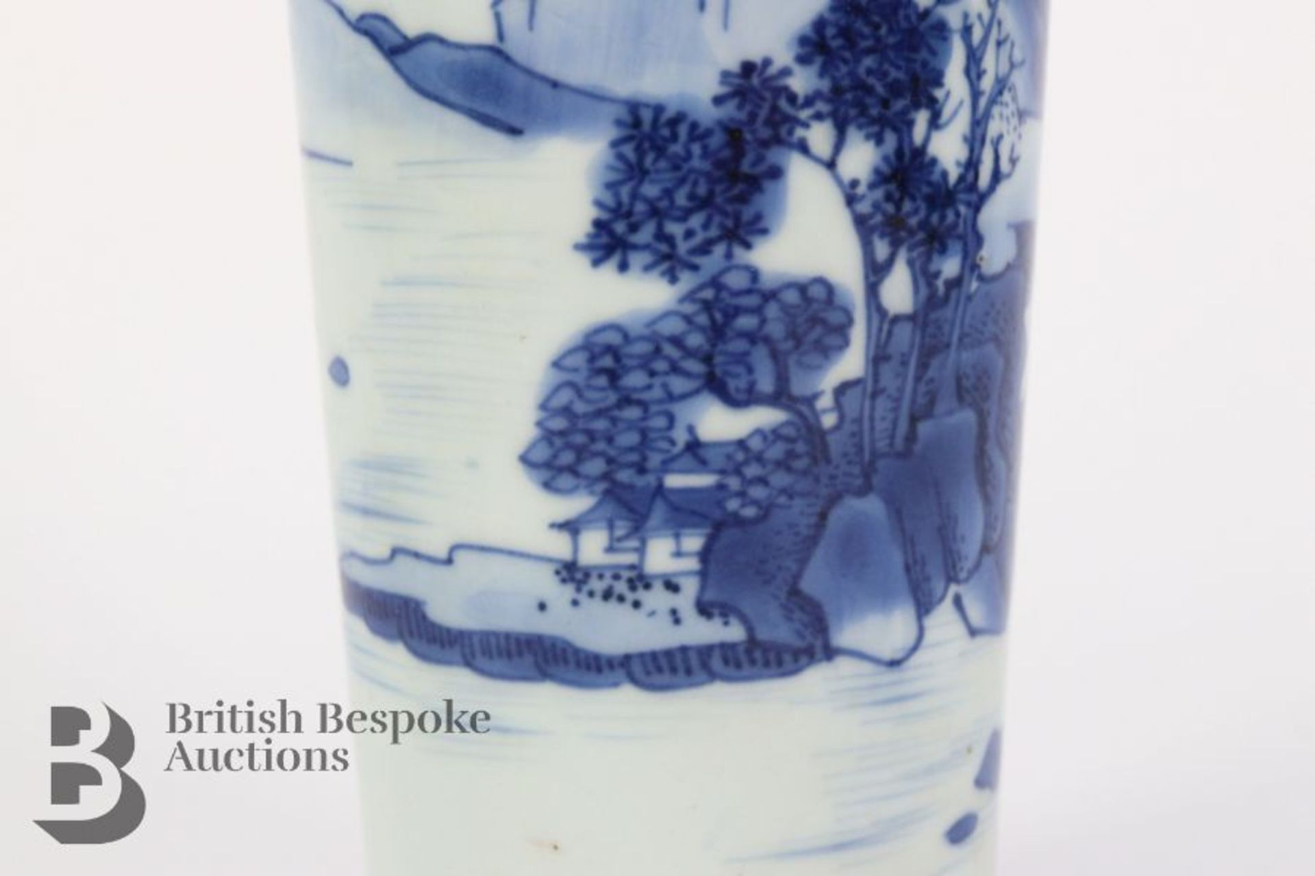 Chinese Blue and White Bottle Vase - Image 6 of 7