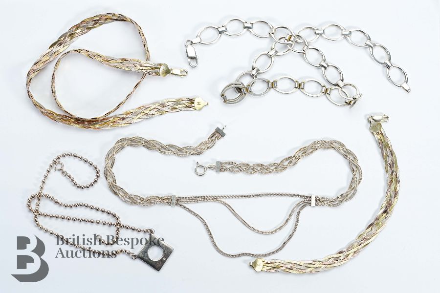 Quantity of Silver Jewellery