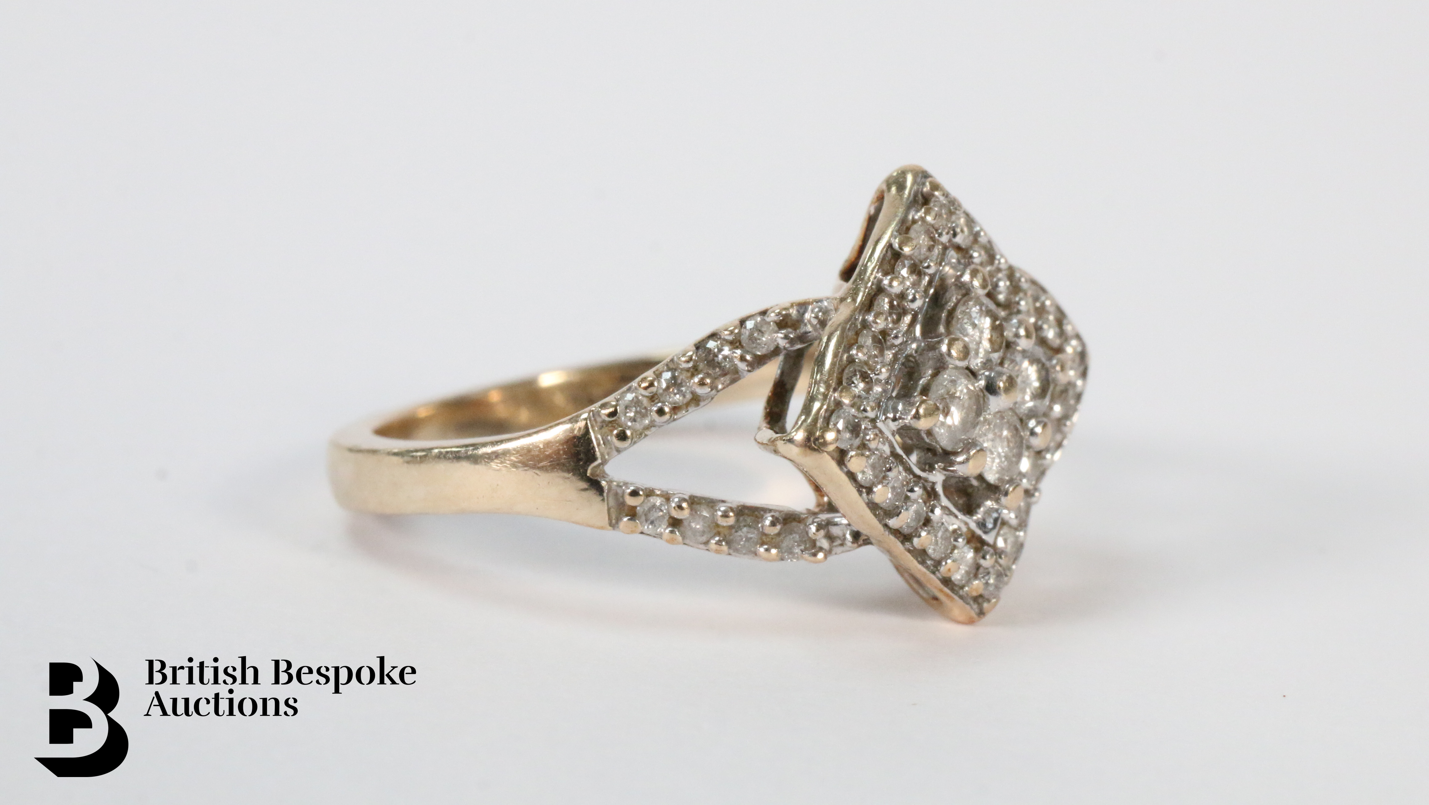 Two 9ct Yellow Gold Diamond Rings - Image 4 of 5