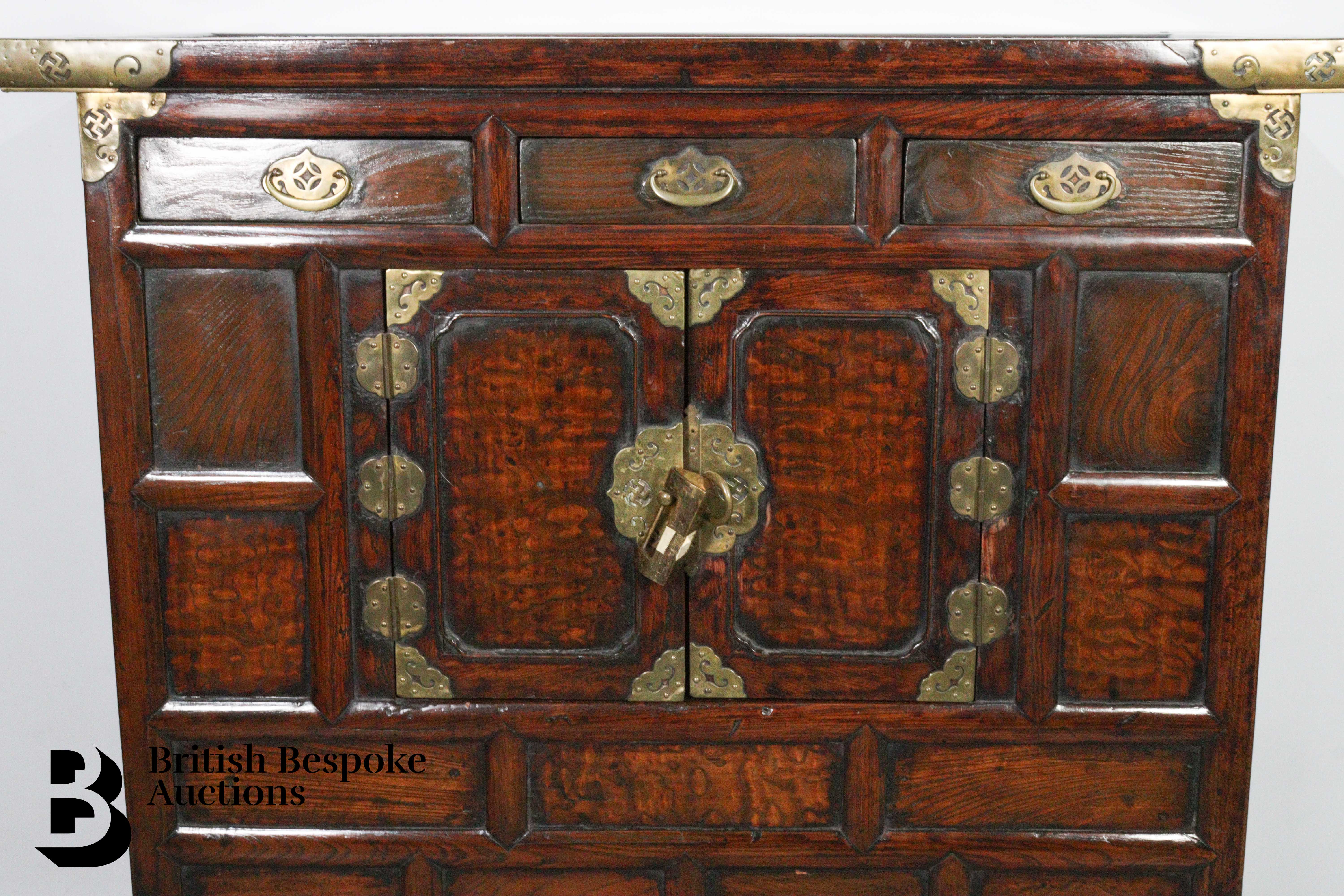 Early 20th Century Korean Cabinet - Image 2 of 8