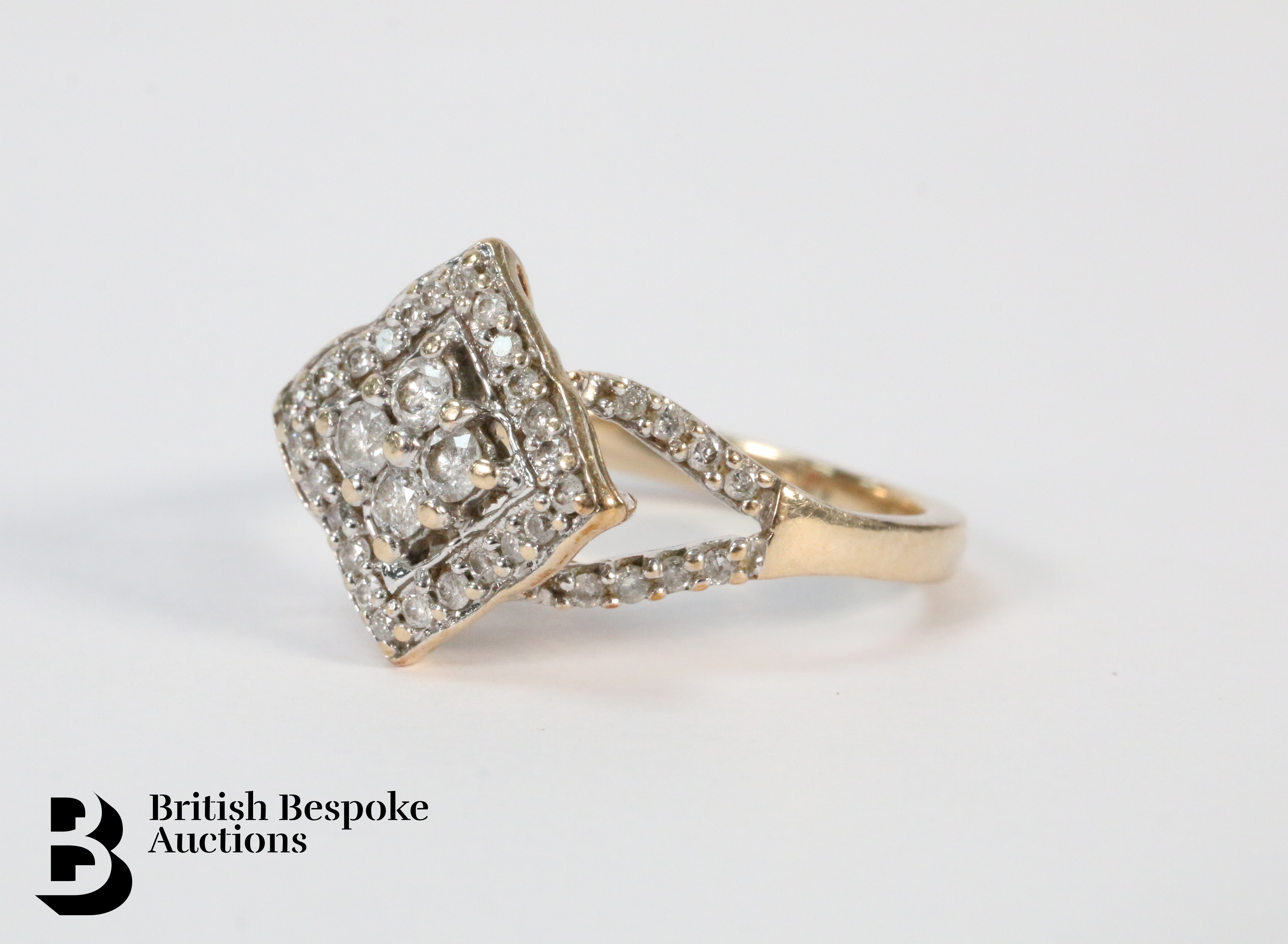 Two 9ct Yellow Gold Diamond Rings - Image 3 of 5
