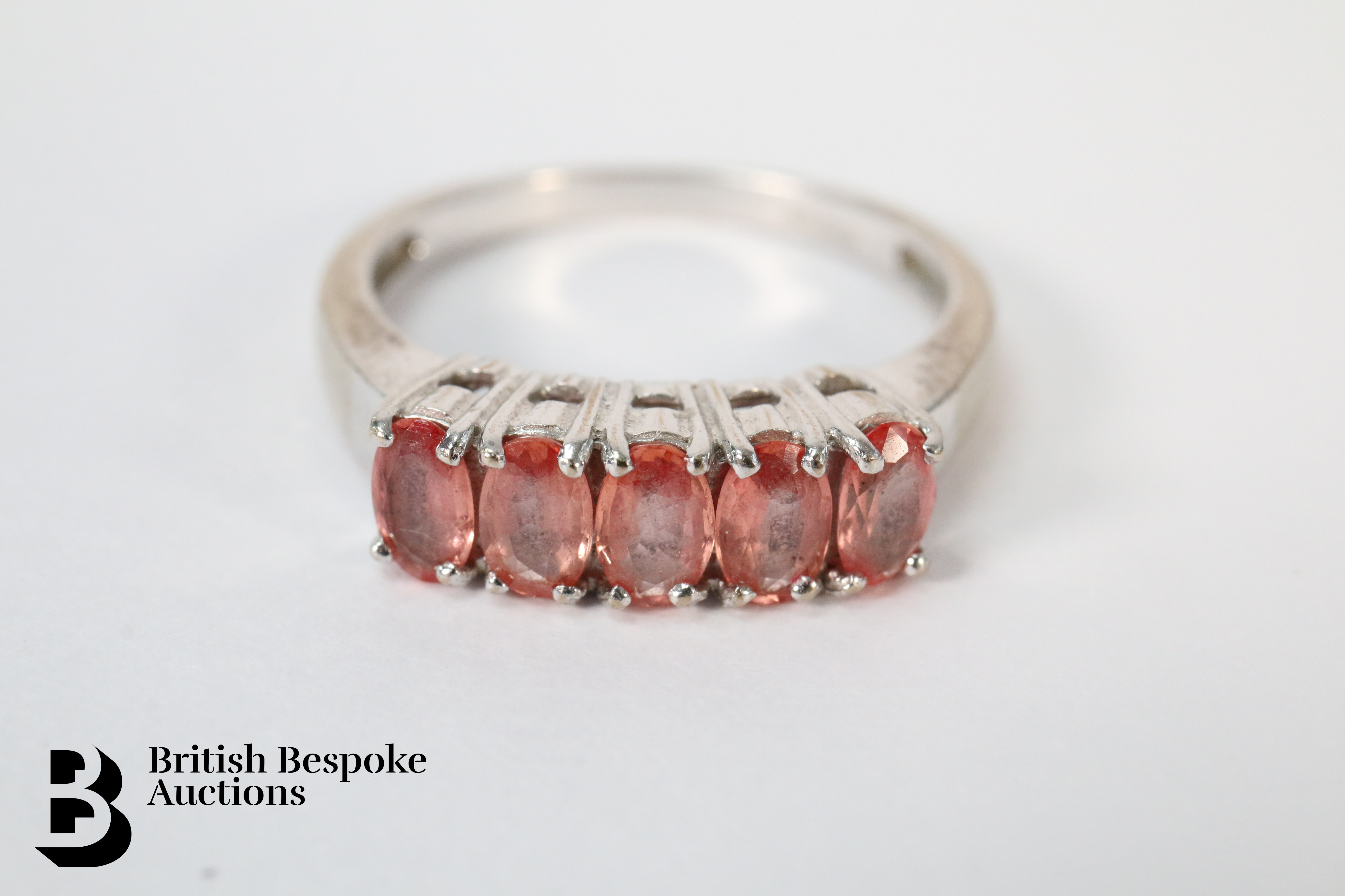 18ct White Gold Celone Padparadscha Sapphire Ring - Image 4 of 5