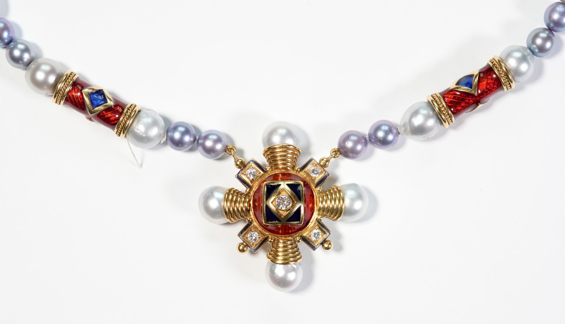 Elizabeth Gage MBE 18ct Gold, Diamond, Enamel and Pearl-Set Necklace - Image 2 of 7