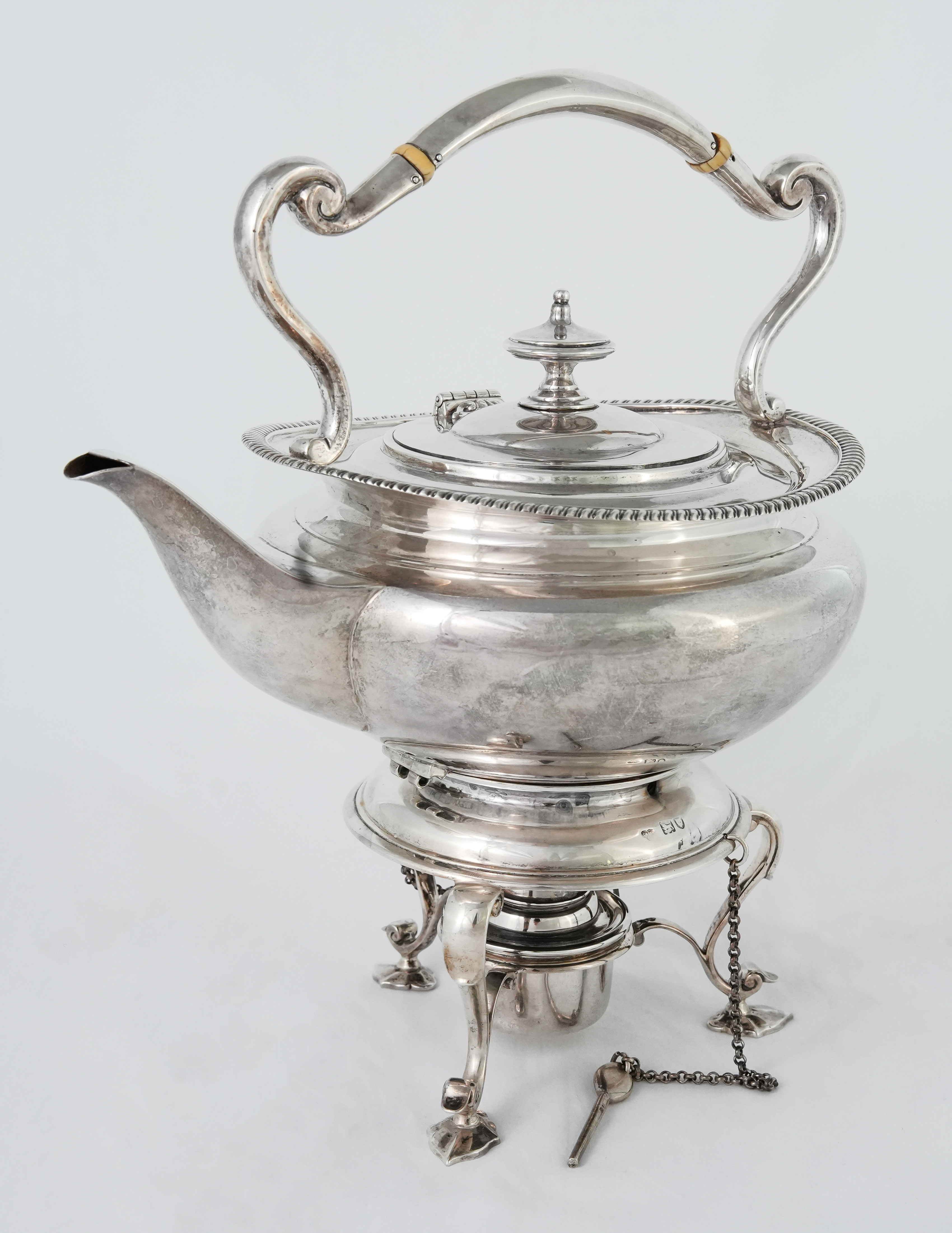 George V Silver Tea Set - Image 2 of 6