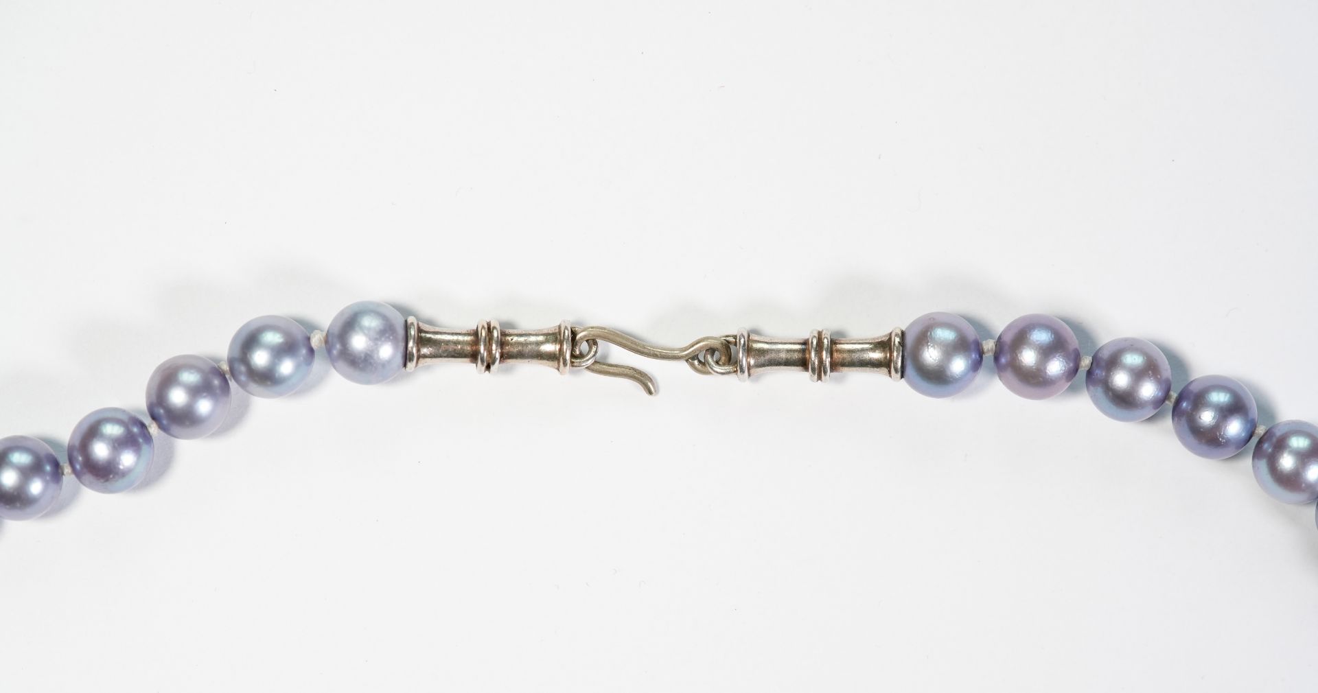 Elizabeth Gage MBE 18ct Gold, Diamond, Enamel and Pearl-Set Necklace - Image 4 of 7