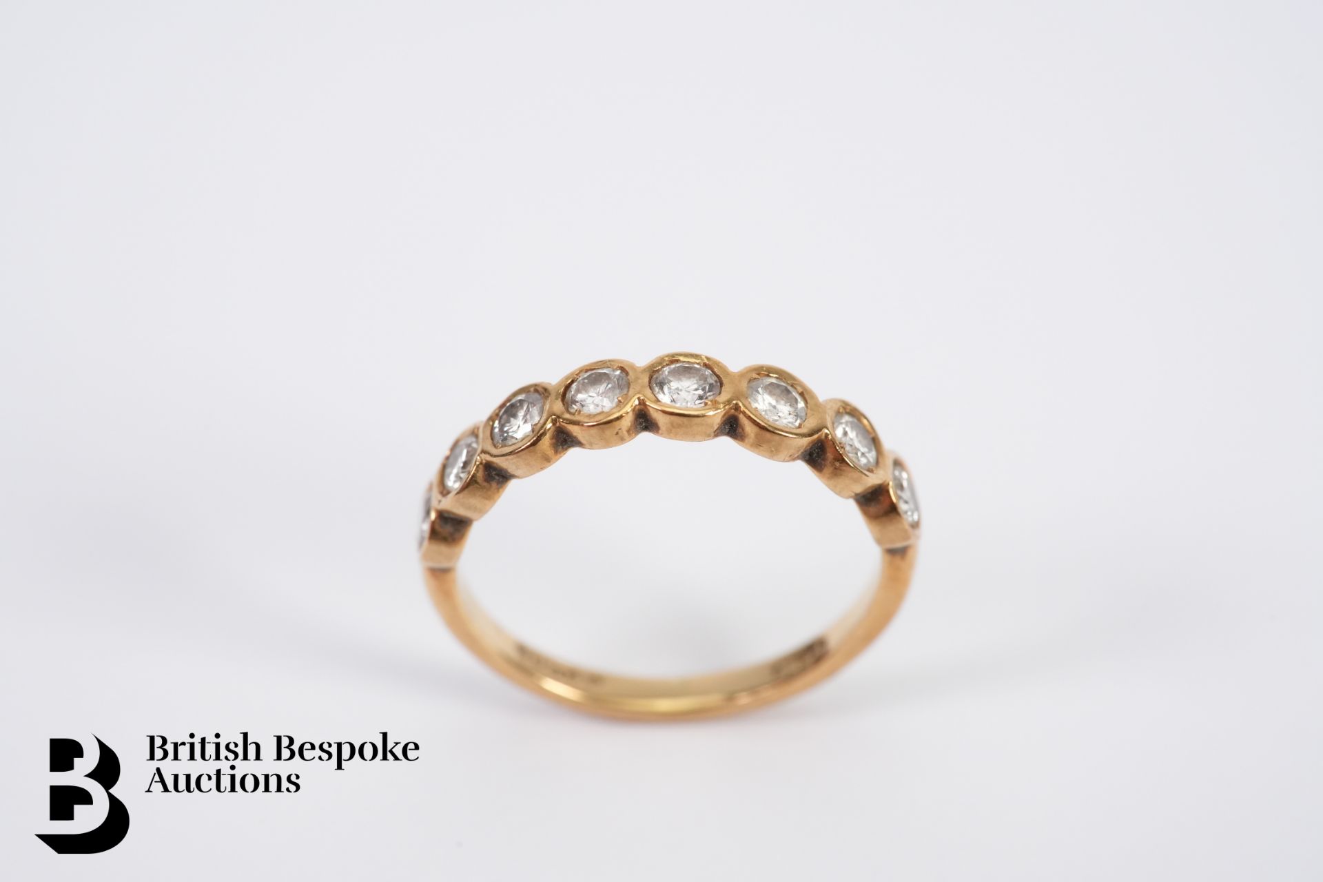 18ct Yellow Gold 8 Stone Diamond Ring - Image 3 of 3