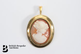 14/15ct Gold Cameo Pendant Brooch