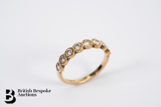 18ct Yellow Gold 8 Stone Diamond Ring