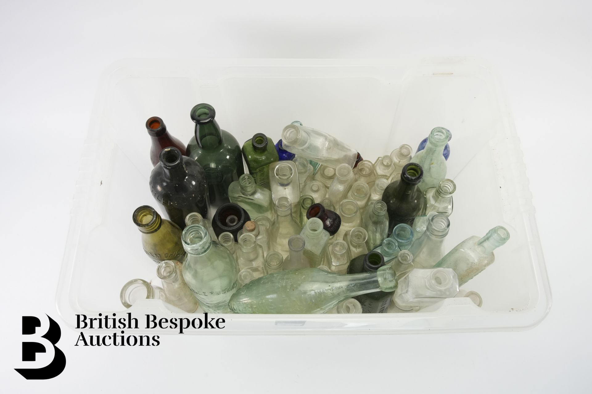 Box of Vintage Glass Bottles - Bild 5 aus 5