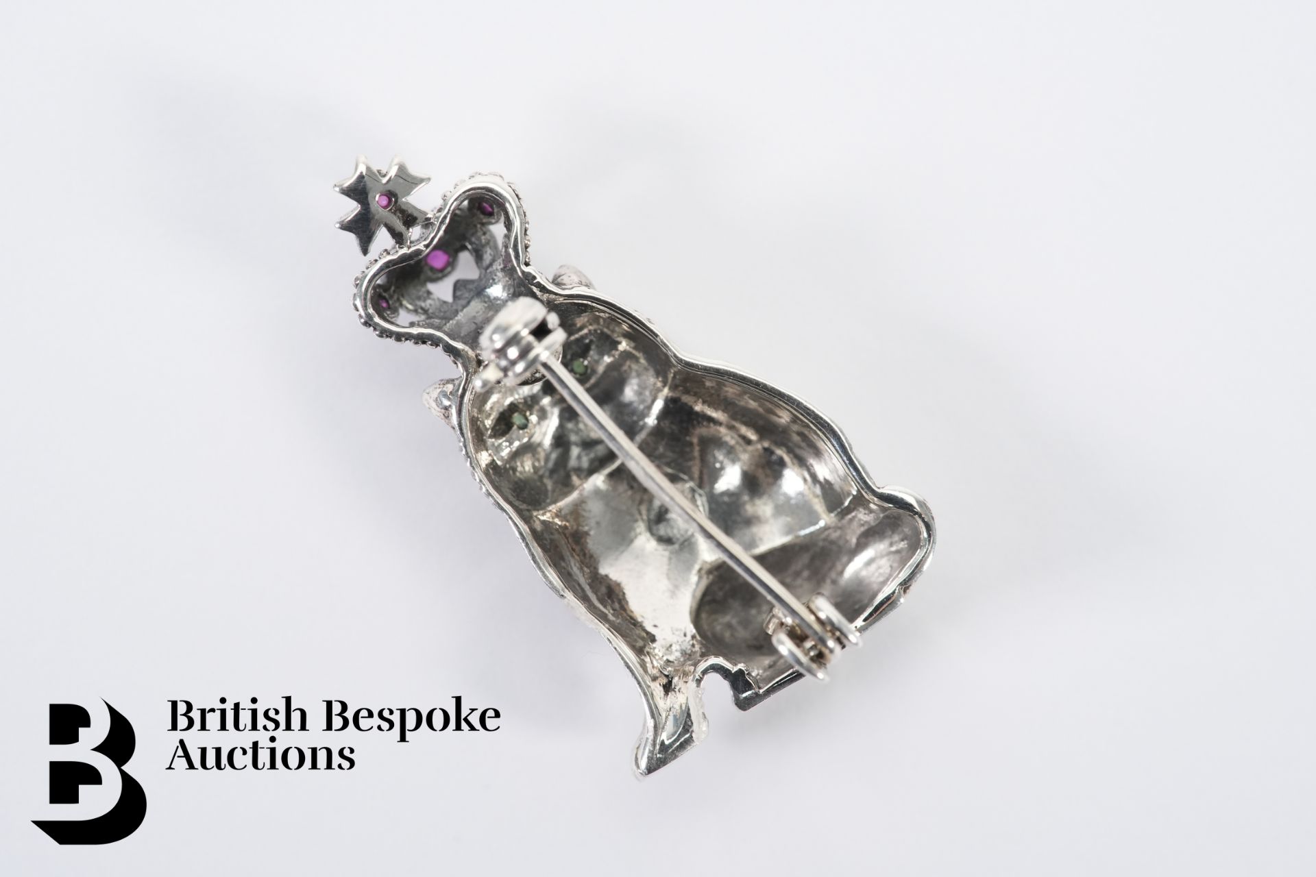 Silver Cat Brooch - Image 2 of 3