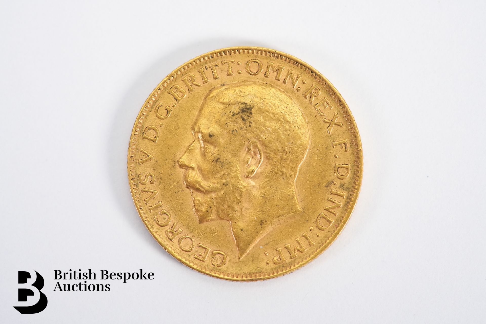 George V 1911 Full Gold Sovereign - Image 2 of 2