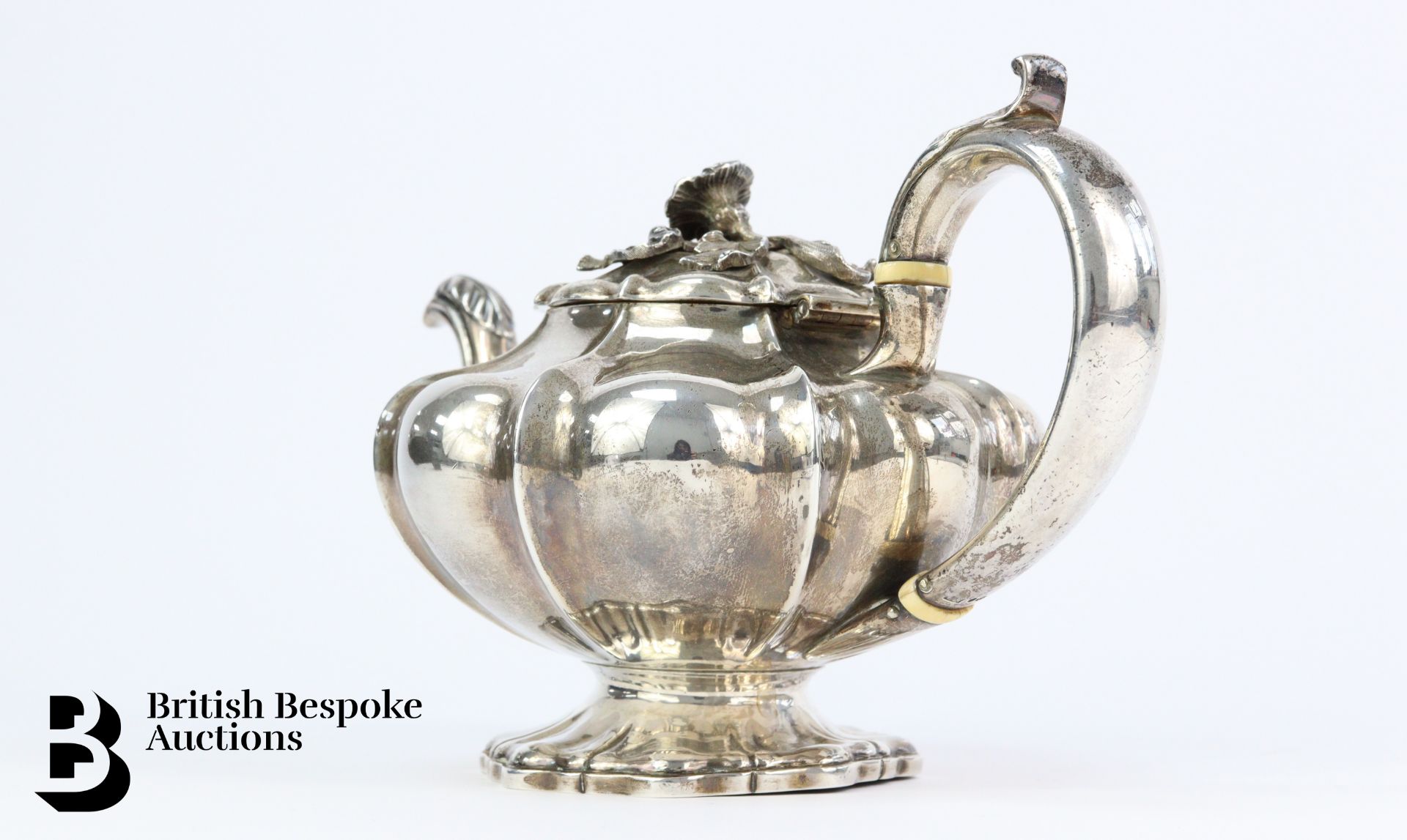 George IV Silver Teapot - Image 5 of 8