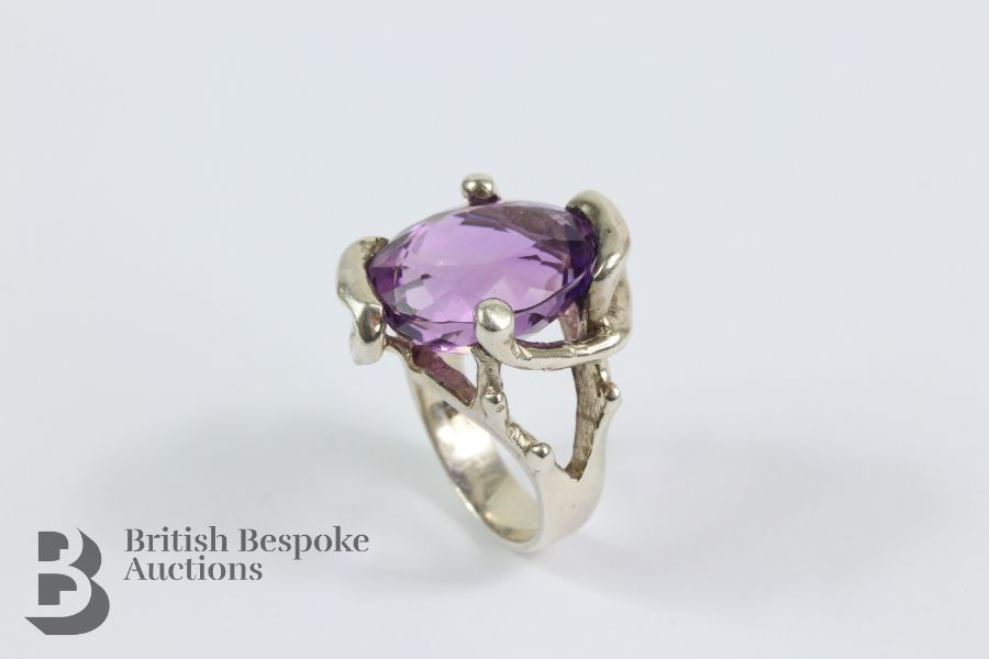 Silver and Amethyst Ring and Matching Earrings - Image 2 of 4