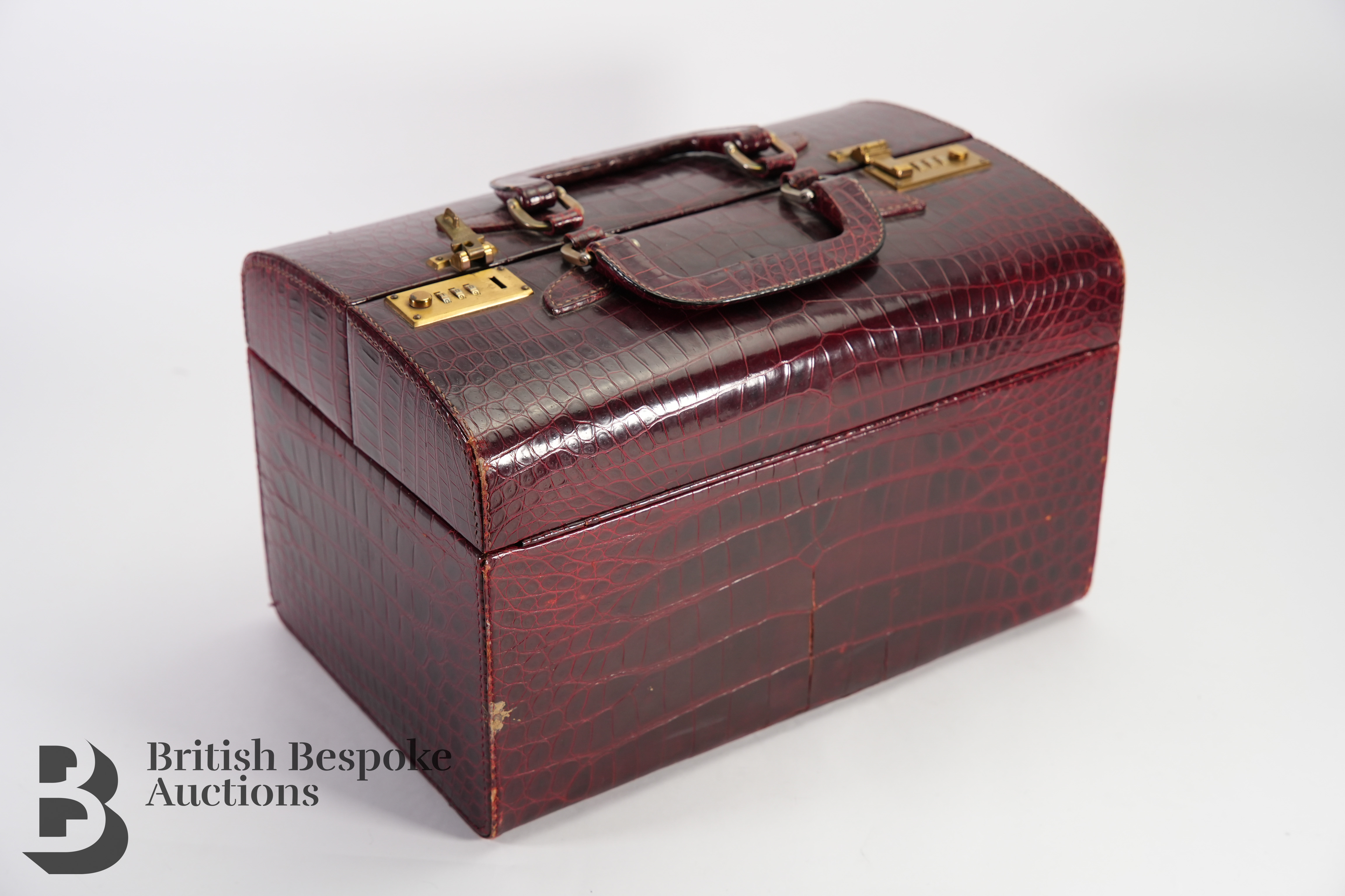 Asprey Style Leather Travel Case