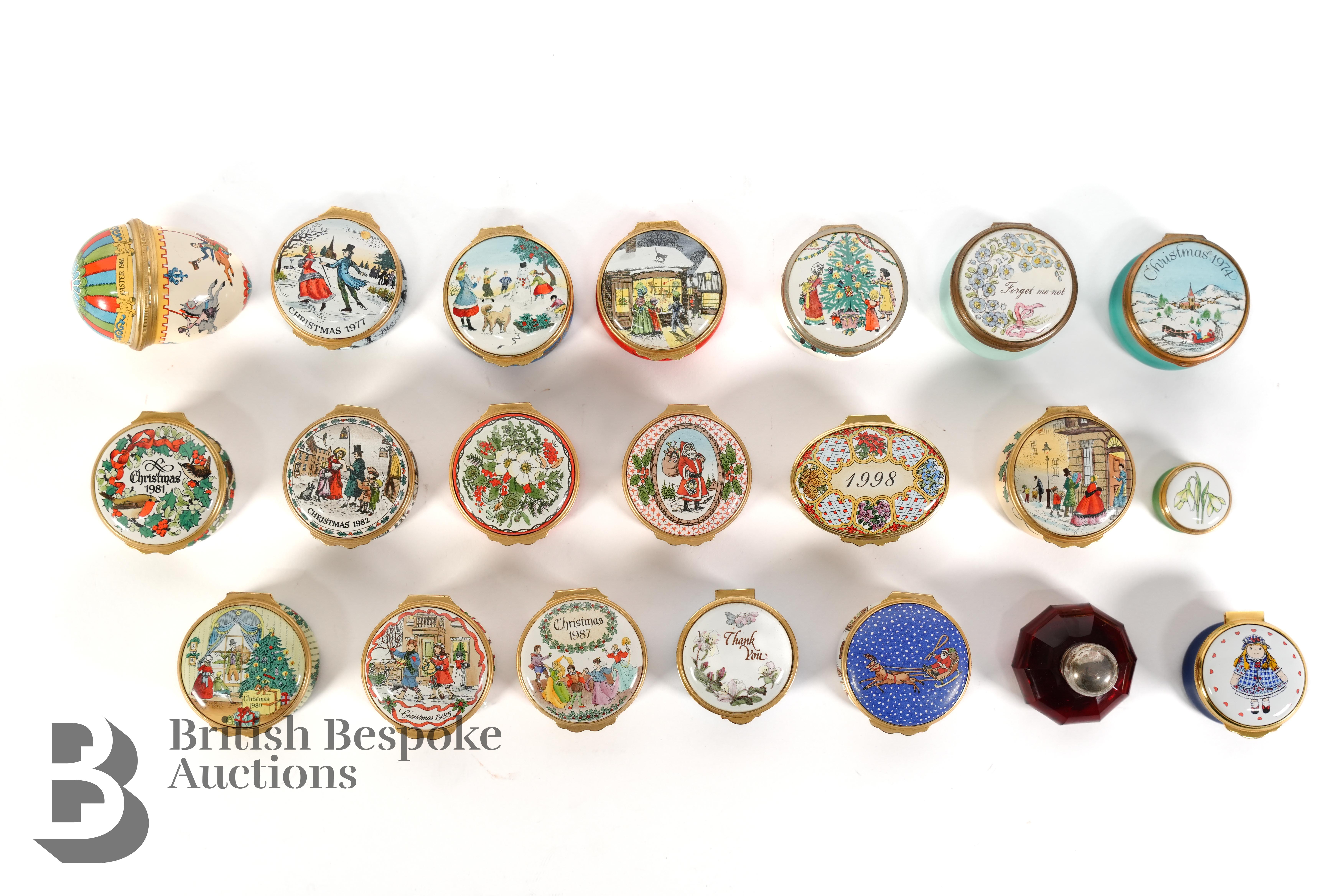 Quantity of Enamel Pill Boxes