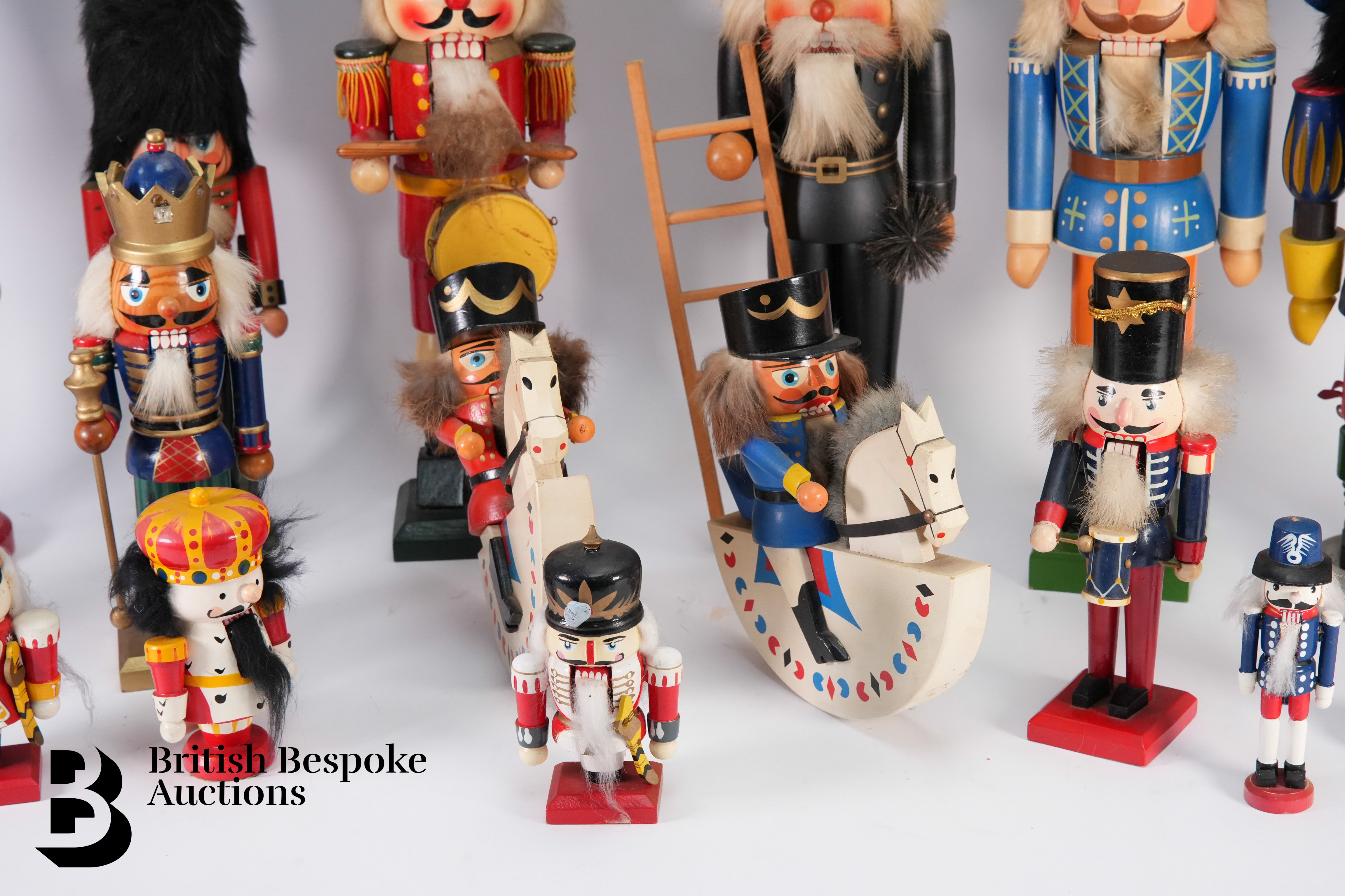 Christmas Nutcrackers - Image 4 of 4