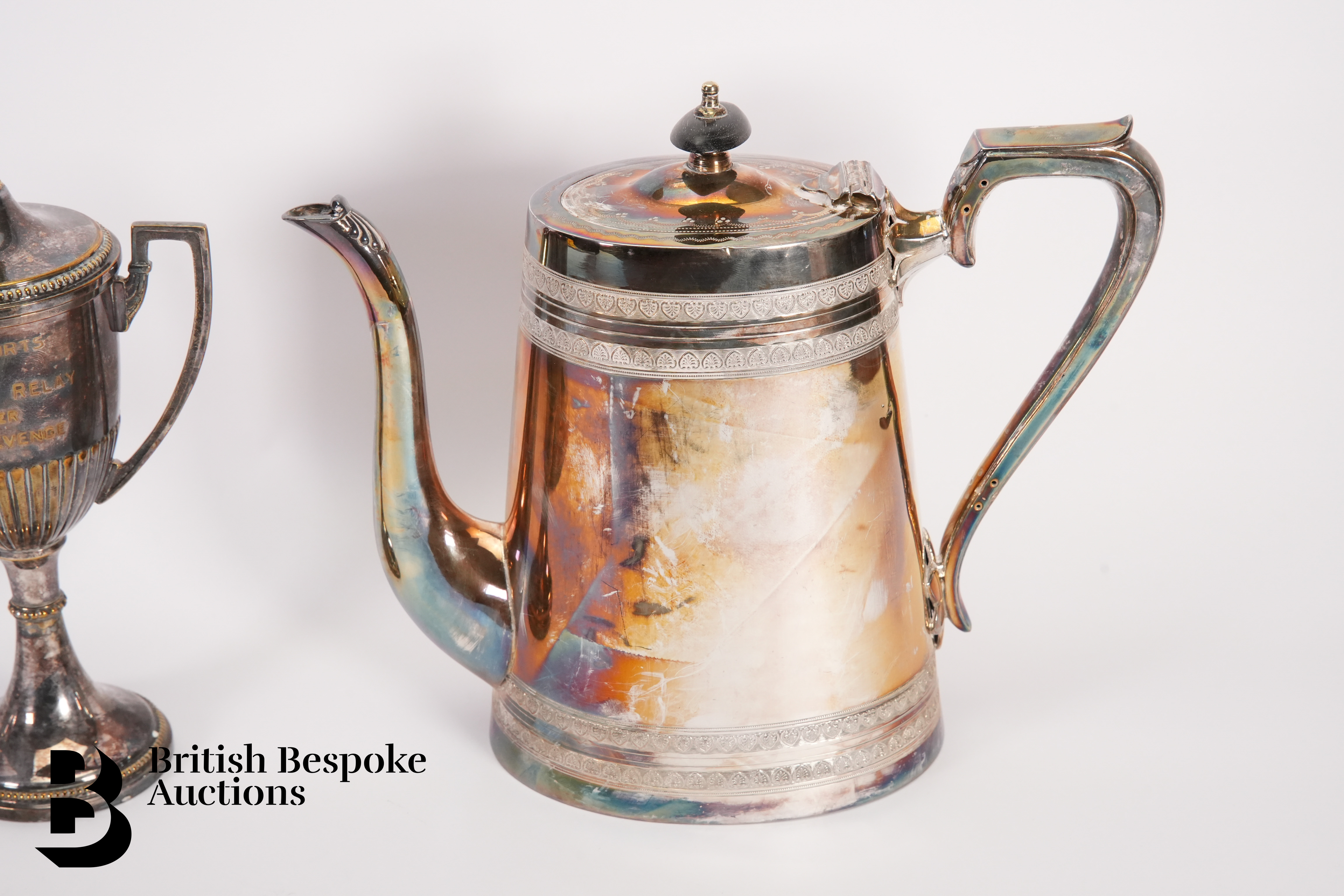 Silver Plated Tea and Coffee Pot - Image 4 of 4