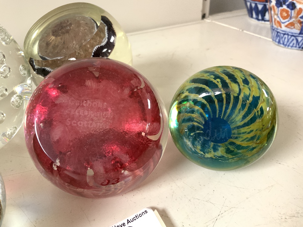 TWO MDINA GLASS PAPERWEIGHTS, TWO CAITHNESS PAPERWEIGHTS, MILIFIORI PAPERWEIGHT AND BUBBLE GLASS - Image 7 of 8