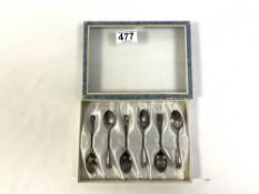 SET OF SIX CASED HALLMARKED SILVER SPOONS DATED 1986 BY ARTHUR PRICE & CO