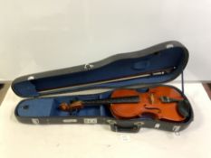 VINTAGE SKYLARK BRAND VIOLIN FROM CHINA WITH BOW AND CASED