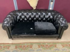 TWO SEATER BLACK CHESTERFIELD SOFA 163CM