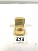 VINTAGE 375 GOLD RING DECORATED WITH DIAMONDS SIZE P