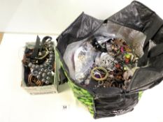 A LARGE QUANTITY OF MIXED COSTUME JEWELLERY.