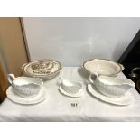 TWO WASHINGTON INDIAN TREE PATTERN VEGETABLE TUREENS, ONE LID, AND THREE WEDGEWOOD COUNTRY WARE