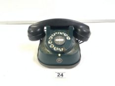 VINTAGE BELL TELEPHONE WITH A BAKELITE RECIEVER MARKED RTT-B