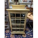 VINTAGE DISPLAY CABINET PAINTED GOLD WITH WOODEN INTERNAL SHELVES 107 X 51 X 44 CMS