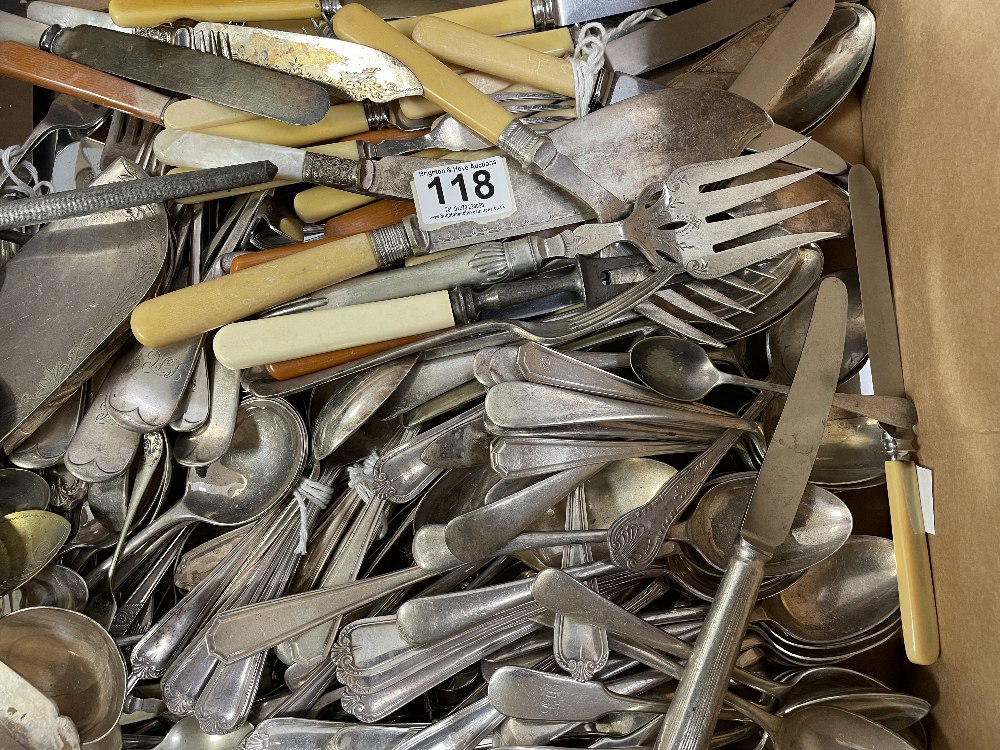 A LARGE QUANTITY OF PLATED CUTLERY. - Image 3 of 4