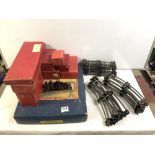 A HORNBY CLOCKWORK NUMBER "601 GOODS SET" IN ORIGINAL BOX, HORNBY 501 LOCOMOTIVE IN BOX, 41030,