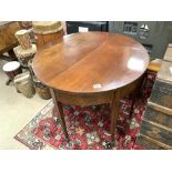 MAHOGANY AND INLAID BOXWOOD FOLDING TABLE DIAMETER 89CMS