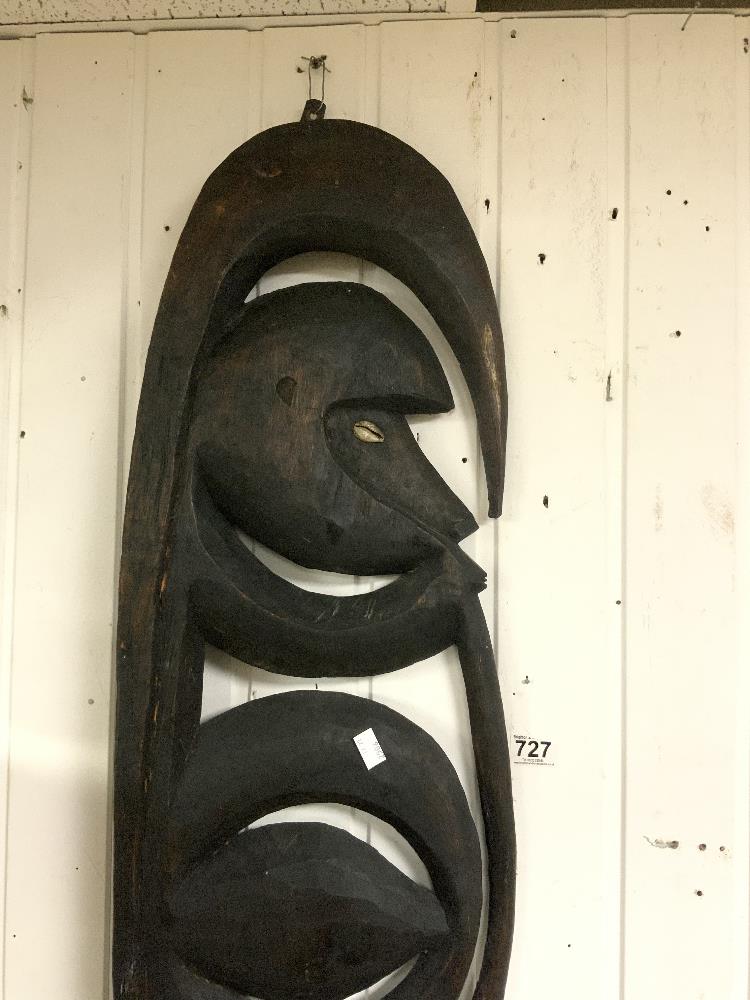 A CARVED TRIBAL WOODEN WALL MOUNT, 140 CMS. - Image 2 of 3