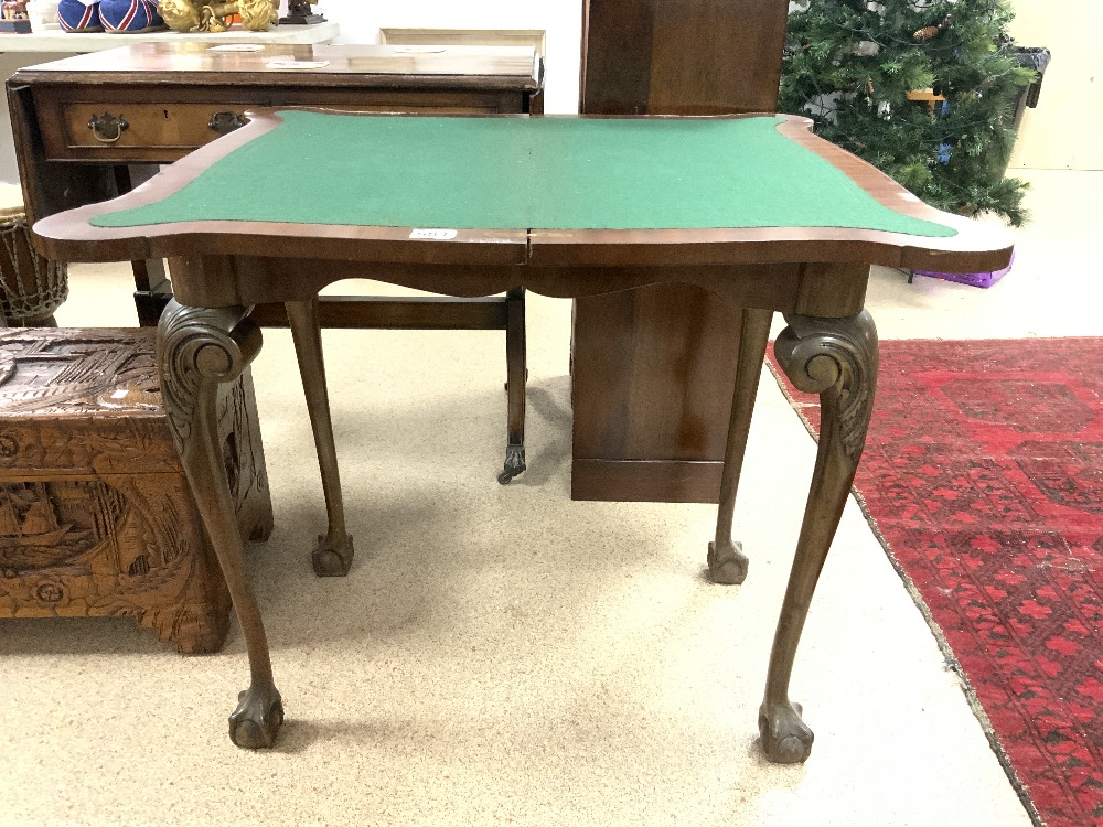 VINTAGE MAHOGANY FOLDING CARD TABLE ON BALL AND CLAW FEET - Image 3 of 4