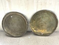 TWO VINTAGE BRASS WALL CHARGERS 67 CM DIAMETER