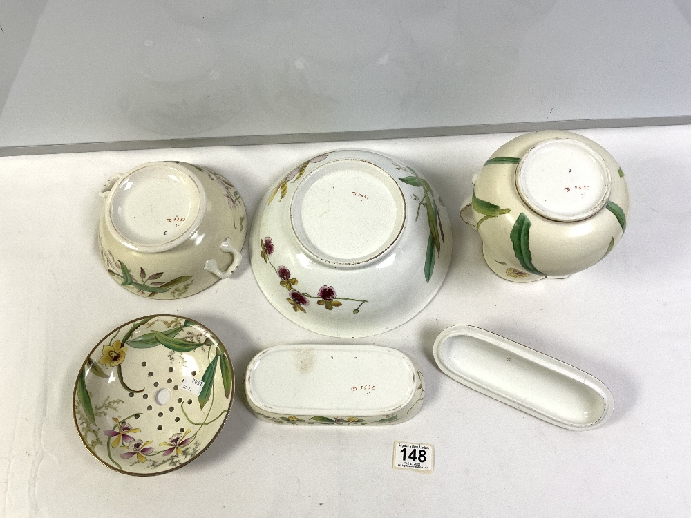 A SMALL PORCELAIN FLORAL DECORATED TOILET SET. - Image 3 of 4